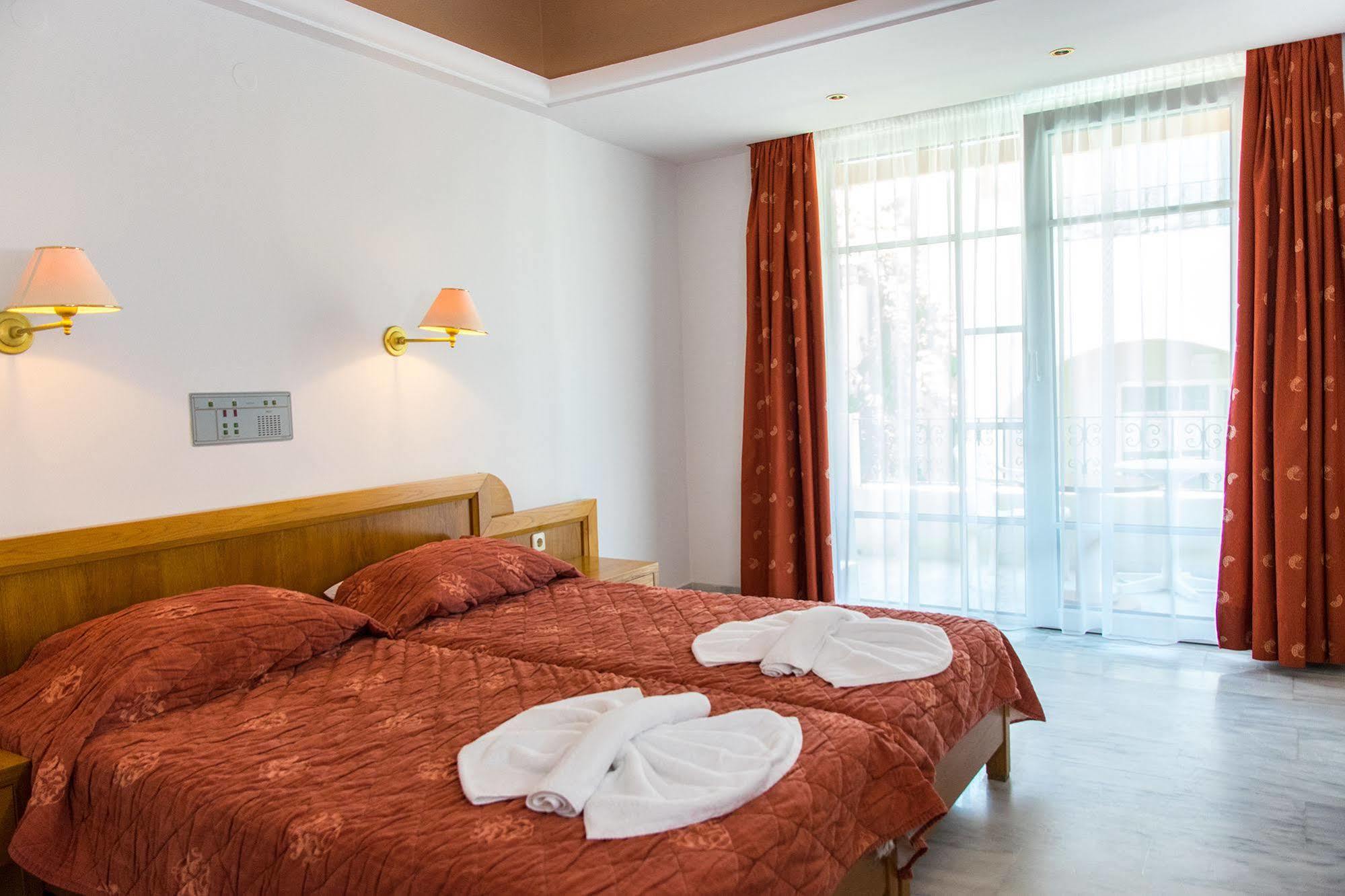 Anita Beach Hotel- Adults Only Réthymnon Extérieur photo